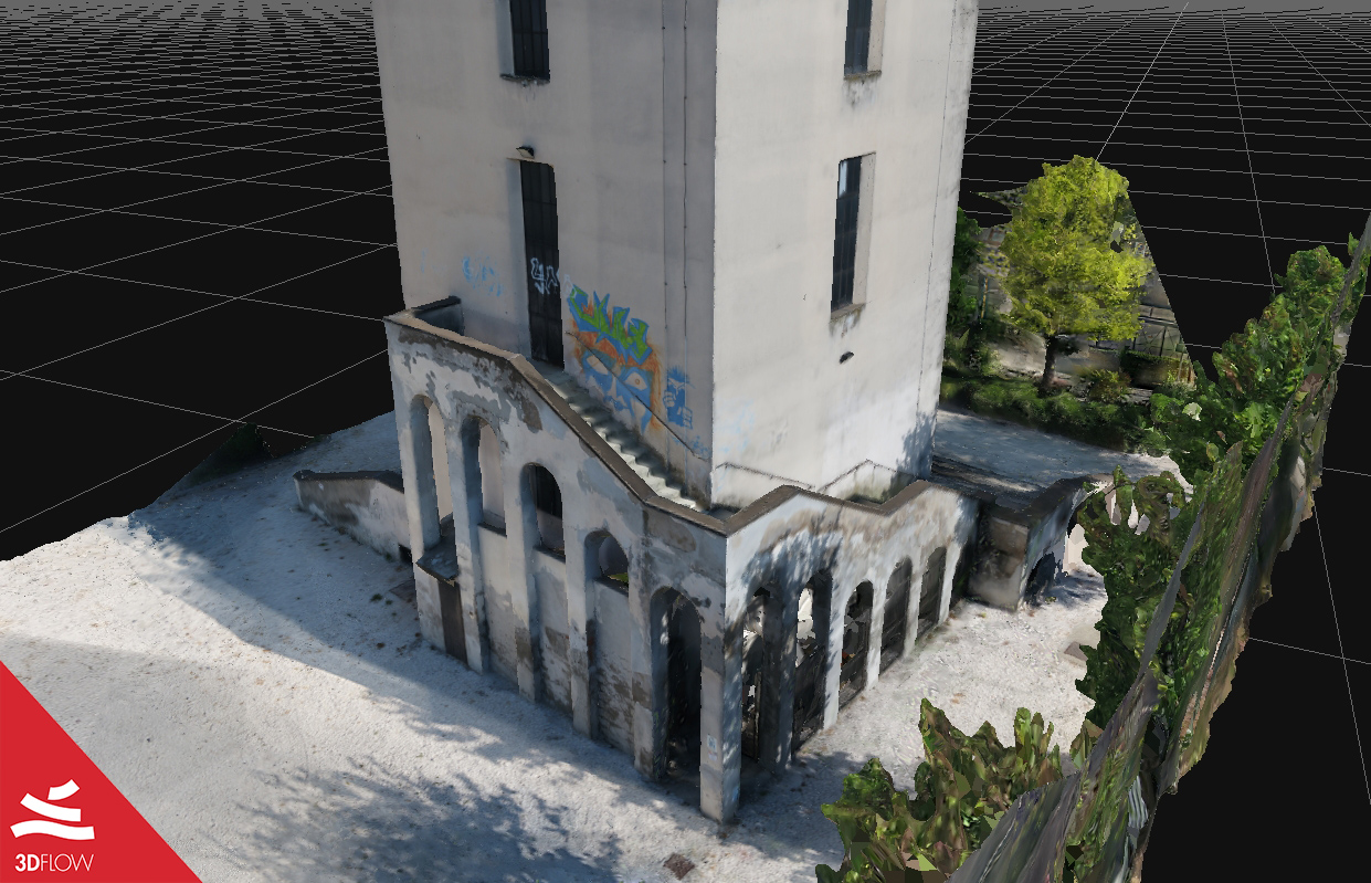 3D mesh geometry (left) and texture (right) of the tower base. © DL Droni Srl